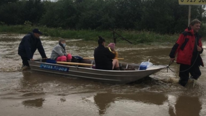Пригородные поселки Нижнего Тагила рискуют утонуть в мусоре из-за наводнения