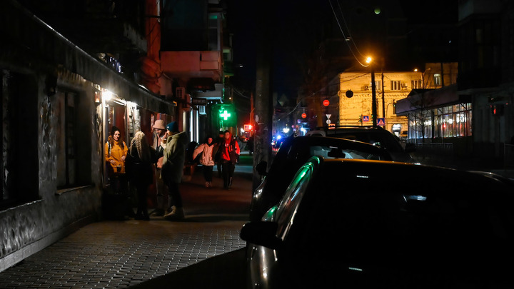 На Украине в результате взрывов повреждены две ТЭС. Страна осталась без света