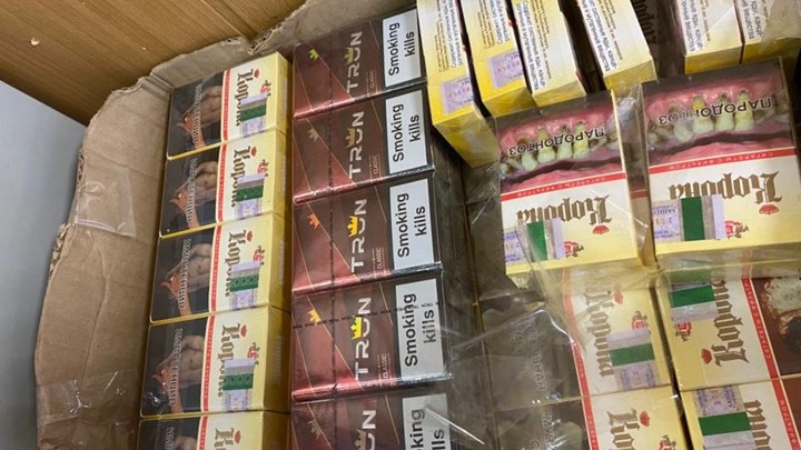 В Самаре полицейские арестовали 4700 пачек сигарет