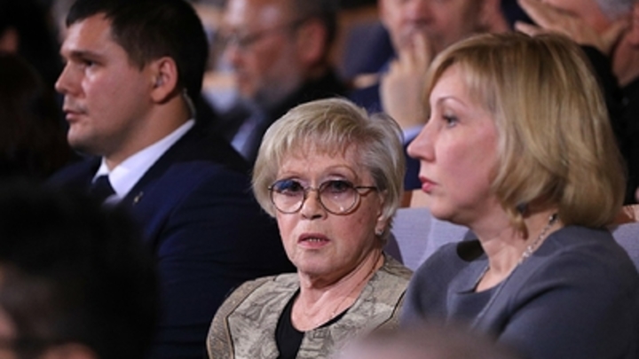 Фрейндлих показала пример бегущим из России патриотам