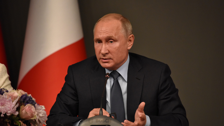 Путин подписал закон о льготах для предпенсионеров