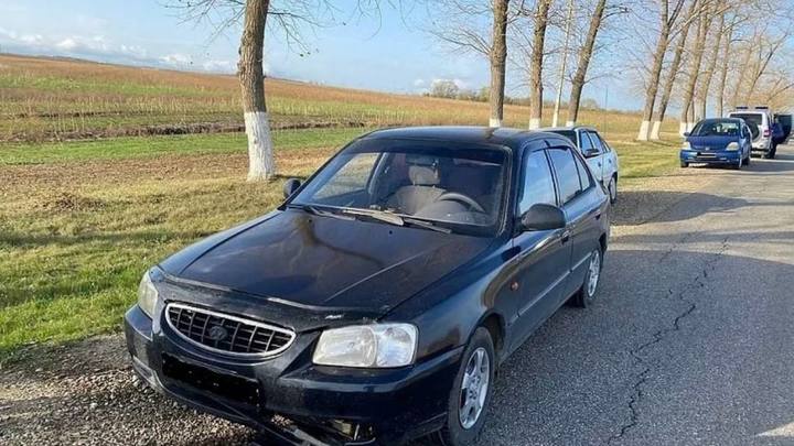 На Кубани пешехода поочерёдно сбили сразу три автомобиля, он погиб