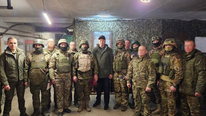 Губернатор Новосибирской области Андрей Травников посетил Донбасс