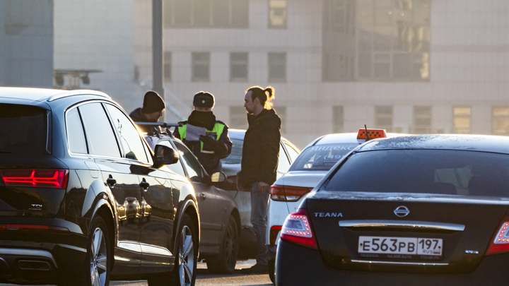 В подмосковном Ступино на пешеходном переходе сбили женщину с ребенком