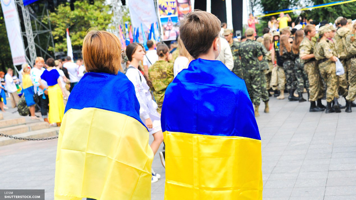 Порошенко подписал закон о квотах для украинского языка на ТВ
