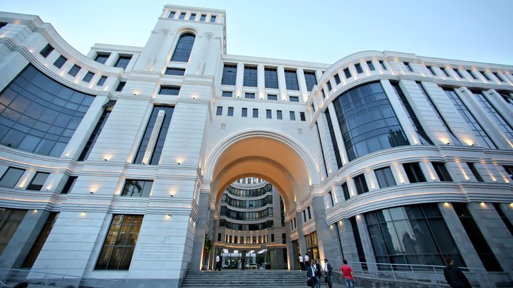 Ереван объяснил свой отказ от встречи по теме мирного договора с Баку