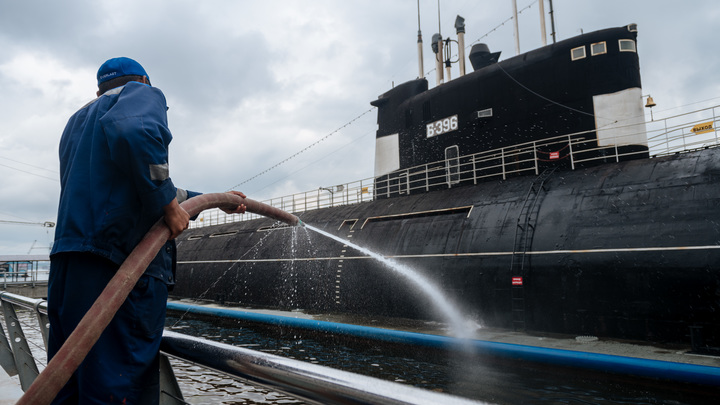 В Новороссийск вернулась подводная лодка Ростов-на-Дону
