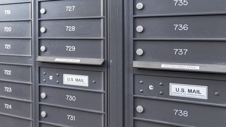 Почта Туркмении перестала доставлять письма с адресом, написанным на русском языке