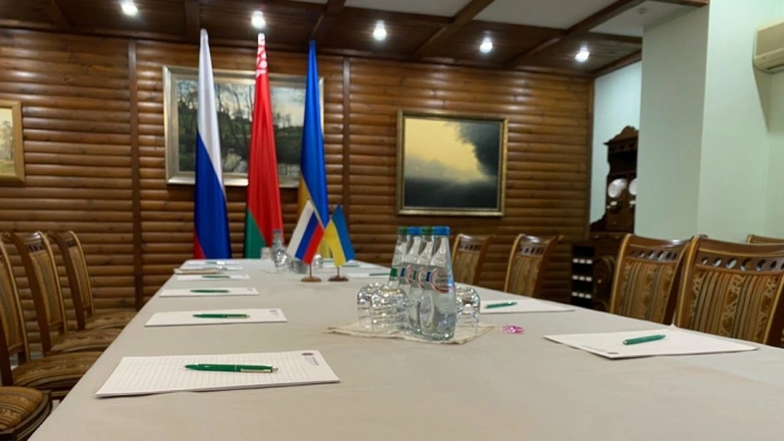 Как будут проходить переговоры с Украиной: Экс-депутат Рады объяснил схему