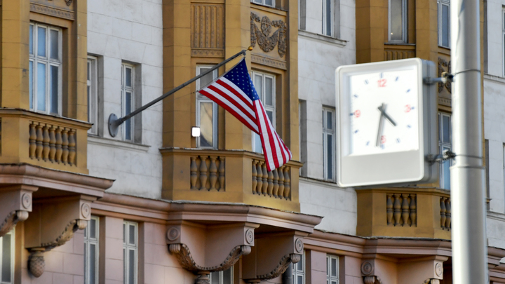 Главу комитета по международной политике США Менендеса обвинили в коррупции на сотни тысяч долларов