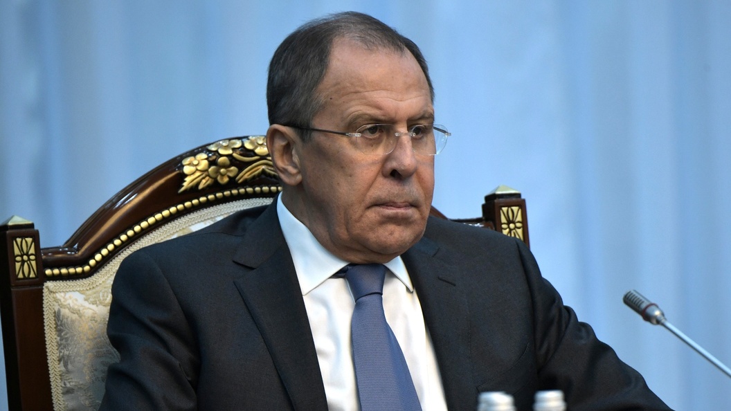 Премьер Госсовета Китая посетит Россию в конце года - Лавров Премьер Госсовета Китая посетит Россию в конце года - Лавров