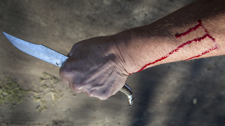 На полицейских, наблюдавших за убийством африканца в Екатеринбурге, возбудили уголовное дело