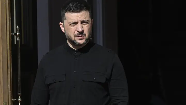 Зеленский заявил, что Россия намеренно запустила дроны в Польшу, чтобы Киеву не дали средства ПВО