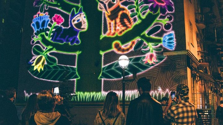 Они еще и светятся! В День города в Самаре презентовали все муралы созданные уличными художниками