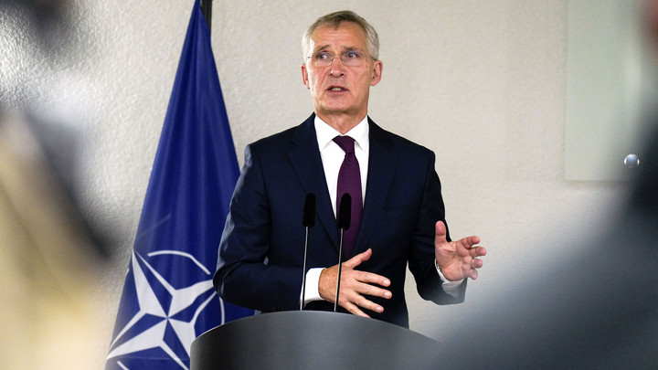 Столтенберг: Усиление восточного фланга НАТО предотвратит эскалацию с Россией