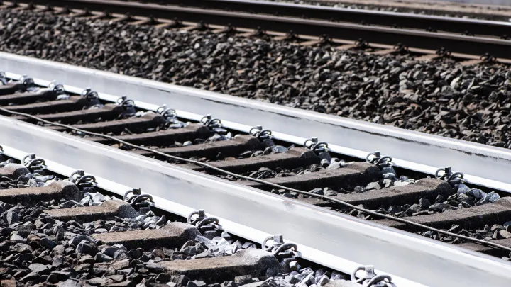 В России стартовала сварка уникальных рельс для ВСМ Москва-Санкт-Петербург