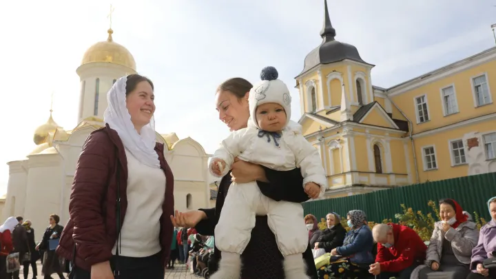 Рязанский митрополит Марк назвал время, когда лучше крестить ребенка