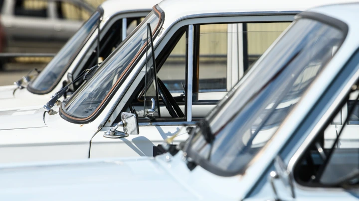 С утильсбором скандал. Так людей ещё не обманывали: Медведев ответил грустным анекдотом