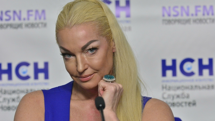 Волочкова оконфузилась с резиденцией Деда Мороза