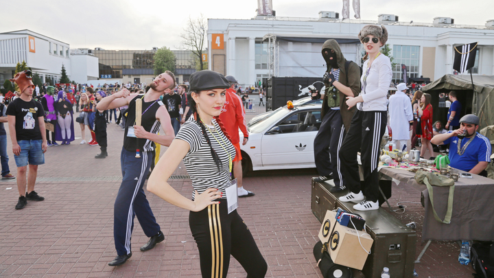 Русских назвали гопниками: Люди не сдержали эмоций. Губернатор поспешил оправдаться: Не так поняли