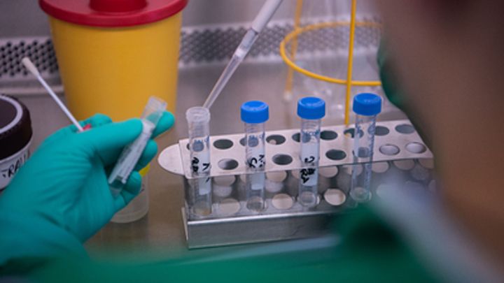 За вакцину от китайского коронавируса - $30 млн: Российский бизнесмен по-своему стимулировал учёных