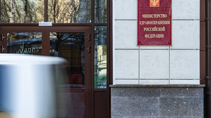 Депутаты задали вопросы Минздраву об угрозах детской вакцины: Он вполне честно сказал