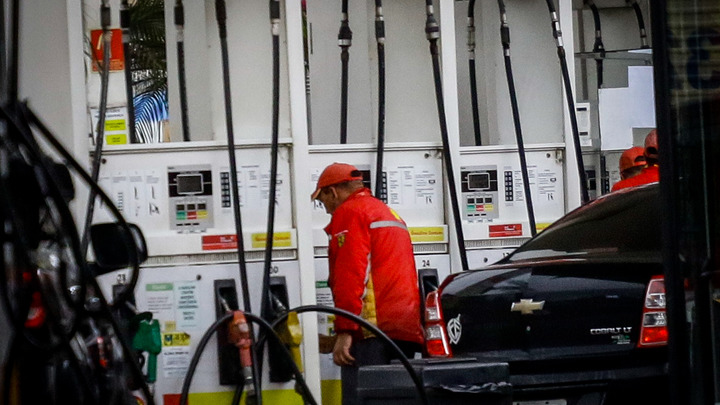 Начинайте варить бензин, Путин тут ни при чём. Американский ведущий обрушился на Байдена