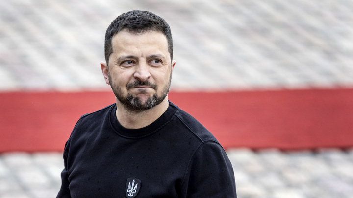 Запрет на убийство снят: Зеленский прячется по чужим самолётам