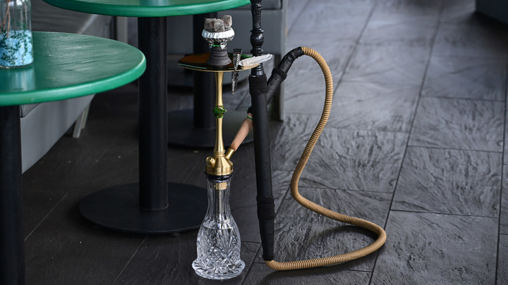 На тяге мажорской гордыни: Богачи изумили Сеть тратами на виртуальные кальяны