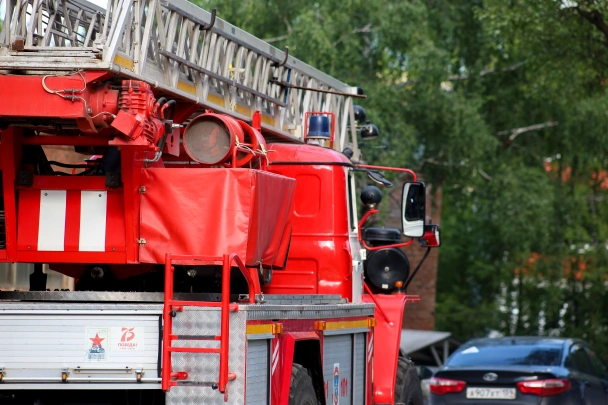 Пожар на строительном рынке в Подольске: причины и кадры с места ЧП