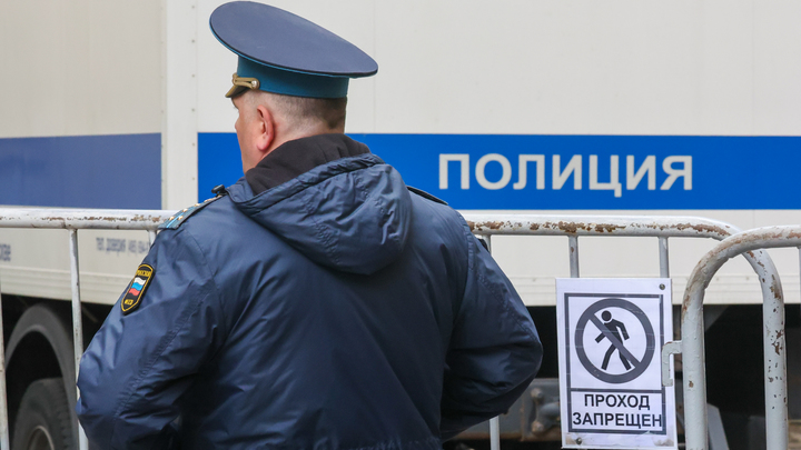Жители Новосибирска пожаловались на серию взрывов в Октябрьском районе