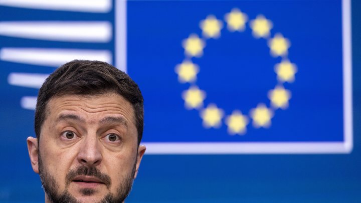 Блогер из США предложил Зеленскому провести интервью на русском языке