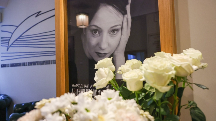 Жас модельдердің ашық фотосессиясы