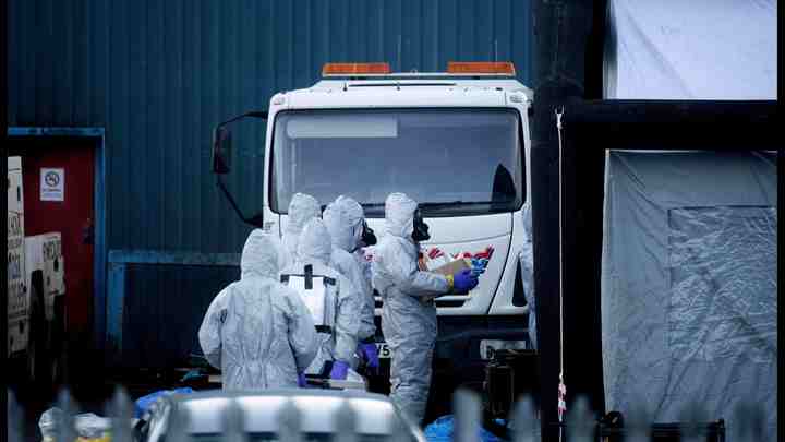 Бывшего посла заподозрили в передаче документов с формулой Новичка