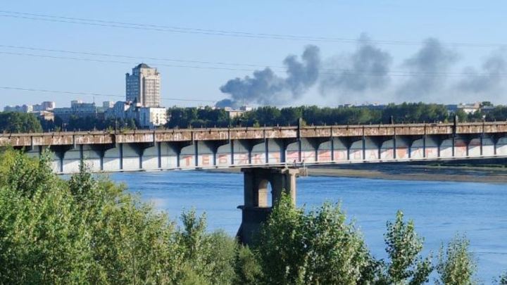 Жителей Кемерова напугал пожар со странными хлопками