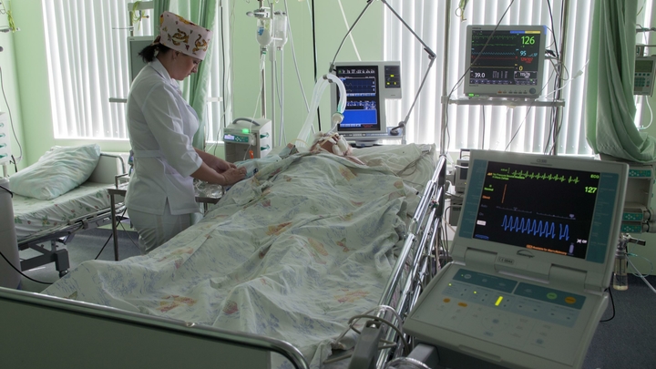 В клинике Мешалкина в Новосибирске будут проверять QR-коды у пациентов