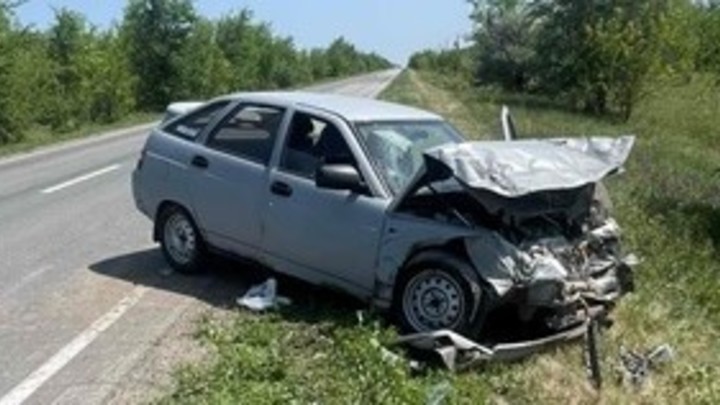 Двое пострадали при столкновении ВАЗа с Chevrolet в Самарской области