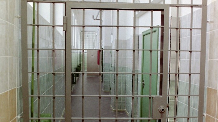 Подозреваемого в убийстве сотрудницы полиции на Урале отправили в СИЗО