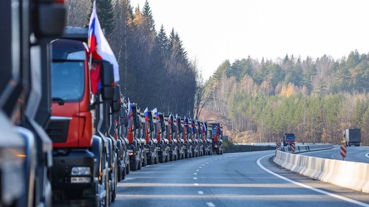 Владимир Путин лично открыл участок трассы под Екатеринбургом