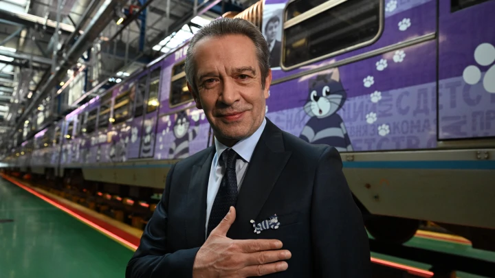 «Пошла антирусская речь. У меня была истерика»: Кто из звёзд поссорился с родственниками из-за СВО