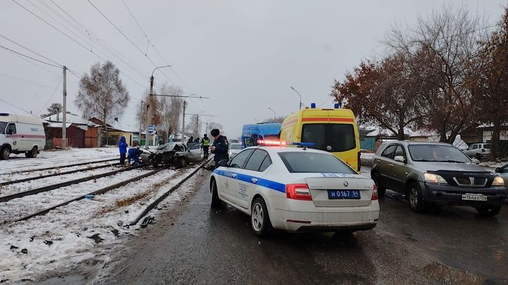 12-летняя девочка пострадала в смертельном ДТП с маршруткой в Новосибирске