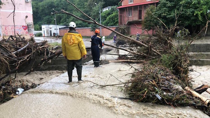 Хутор Полковничий отрезало от цивилизации после разрушения моста