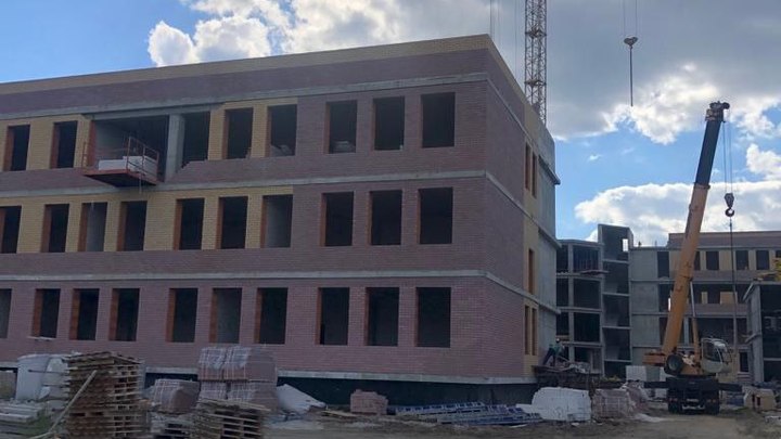 Школу в Покрове за 1 миллиард рублей не сдадут в срок к 1 сентября