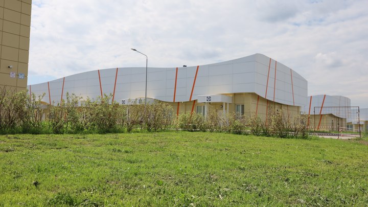 Строительная готовность инфекционной больницы под Новосибирском – 99,4 процента