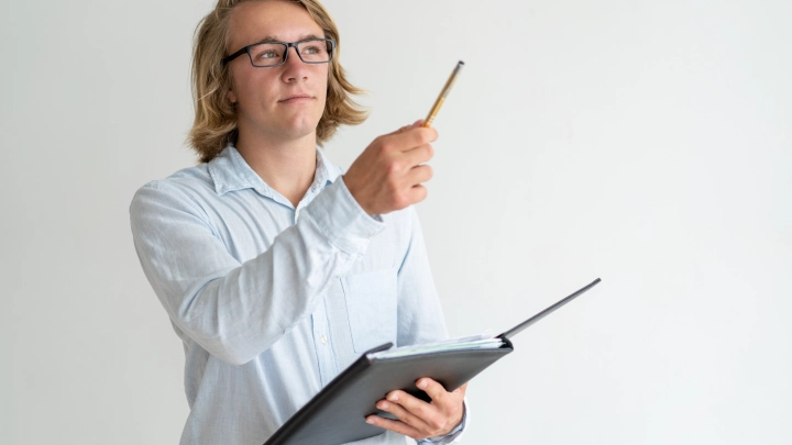 Филолог Бергельсон призвала мужчин исключить из речи слово кушать