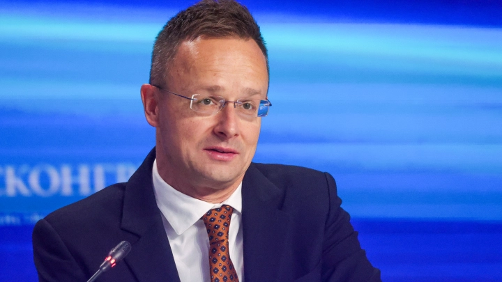 Сийярто: коррупция на Украине должна стать поводом для прекращения помощи ЕС