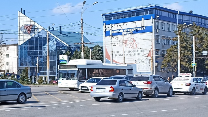 Пенсионерка из Ростова подала в суд на Заксобрание по поводу возврата права бесплатного проезда