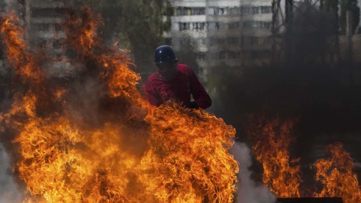 В Краснодаре из горящей девятиэтажки по Тюляева спасли 15 человек