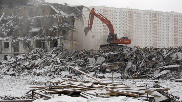 Петербург накроет строительная пыль: В пяти районах начинают сносить хрущёвки