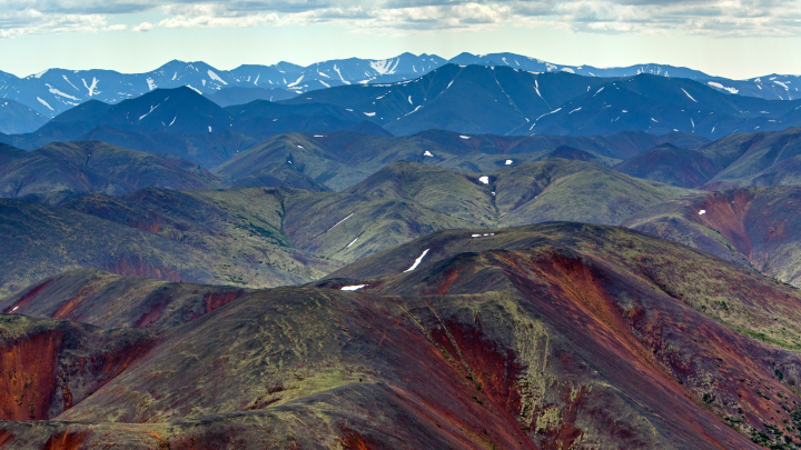 Опубликованы имена туристов, попавших под лавину в Магаданской области. Четыре человека погибли